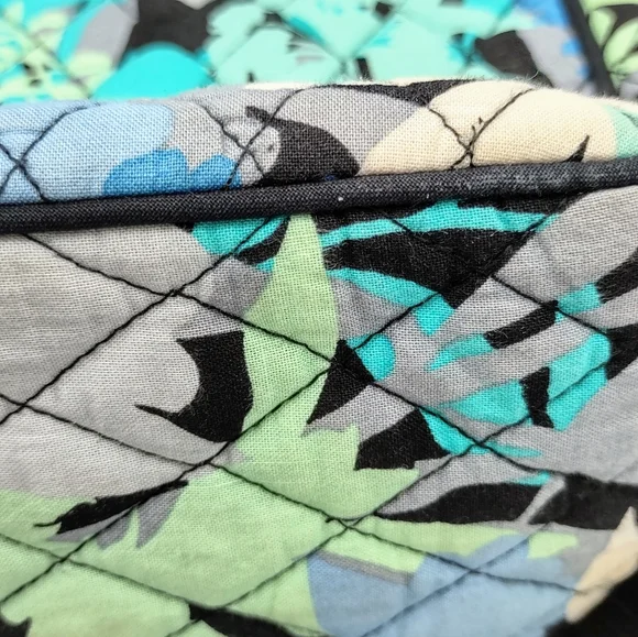 Vera Bradley Camofloral Laptop Messenger Bag Blue Floral Quilted - Picture 6 of 11